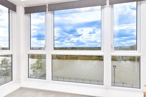 2 bedroom apartment for sale, Greystone Square, Wouldham, Kent