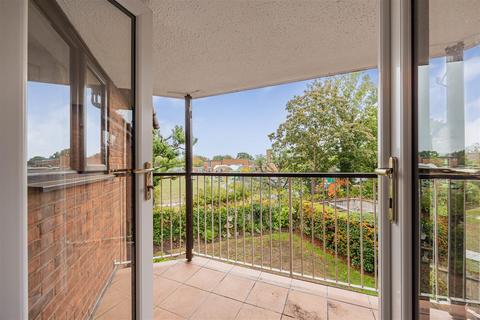1 bedroom apartment for sale, St. Barnabas Road, Emmer Green, Reading