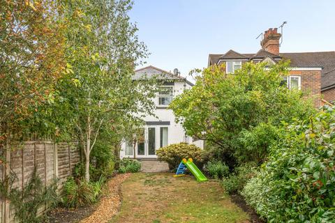 4 bedroom end of terrace house for sale, Woodside Road, Chiddingfold, GU8