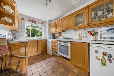 3 bedroom detached house for sale, Hurst Road, West Molesey, KT8
