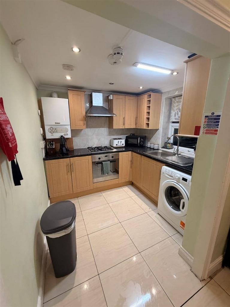 Apartment in Greater London - More