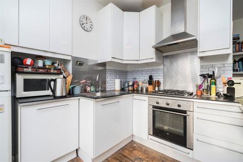 2 bedroom flat to rent, Bevenden Street, London N1