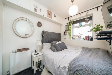 2 bedroom flat to rent, Bevenden Street, London N1