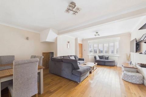3 bedroom terraced house for sale, Beverley Road, Ruislip, HA4