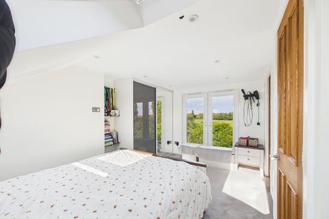 3 bedroom terraced house for sale, Beverley Road, Ruislip, HA4