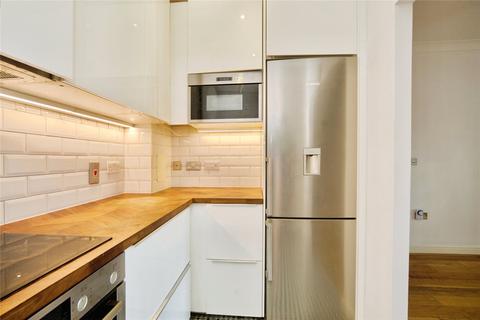 2 bedroom flat for sale, High Road, LONDON, London, N12