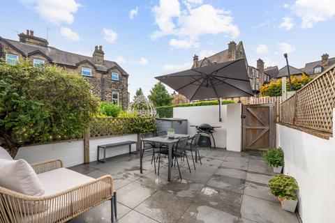 4 bedroom terraced house for sale, Valley Road, Harrogate, HG2