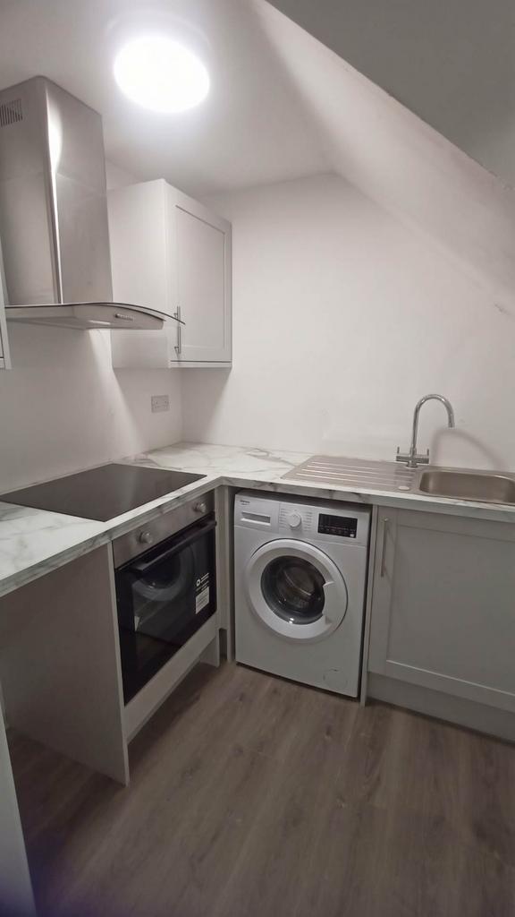Apartment in London - View 2