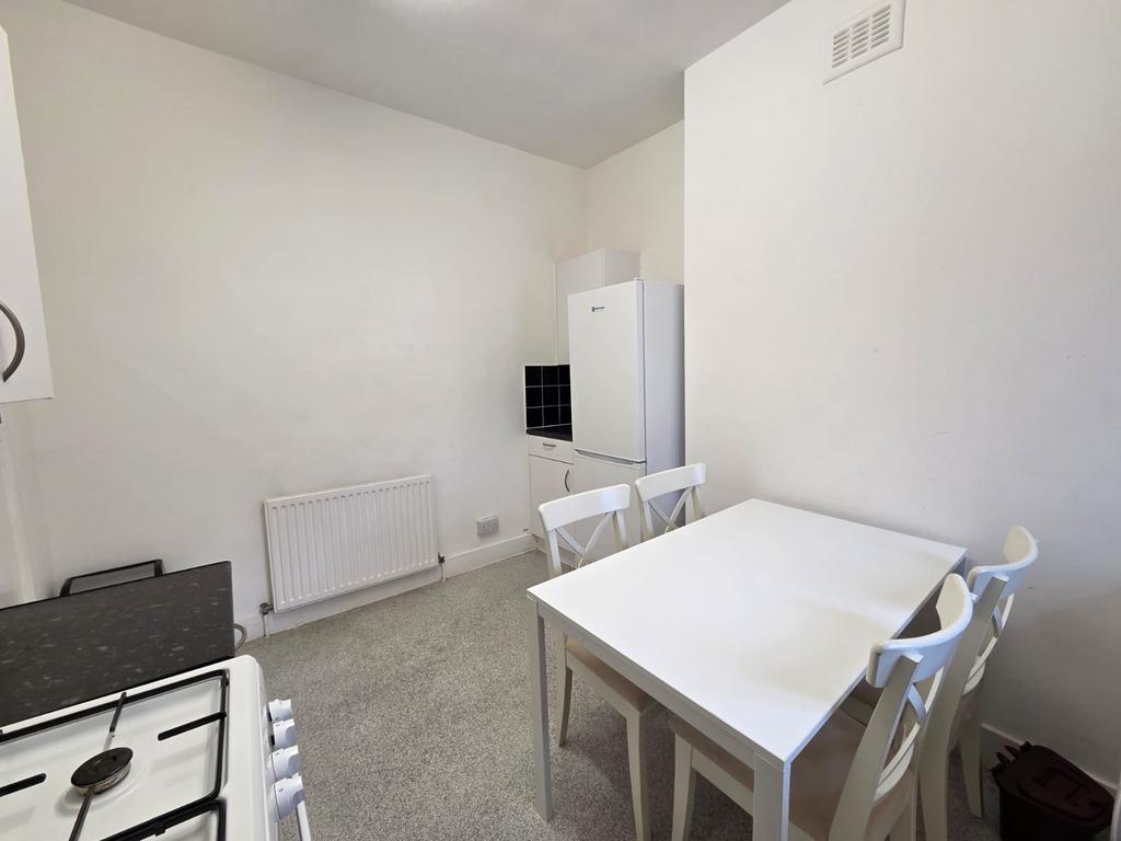 Apartment in London, Leyton - View 2