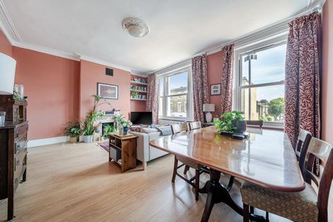 3 bedroom flat for sale, Coldharbour Lane, Camberwell, London, SE5