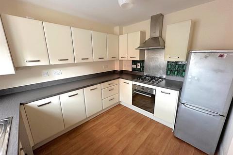 3 bedroom house to rent, Bottle Kiln Rise, Brierley Hill