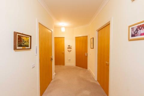 2 bedroom flat for sale, The Retreat, Auchlochan, ML11