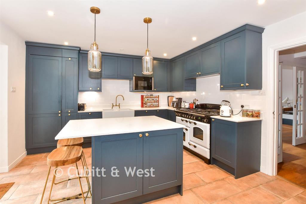 House in Haywards Heath, Balcombe - View 5