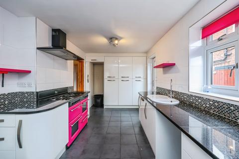 3 bedroom bungalow for sale, Grazingfield, Silverdale, Nottingham, NG11