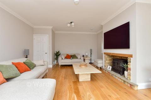 5 bedroom chalet for sale, York Avenue, Chatham ME5