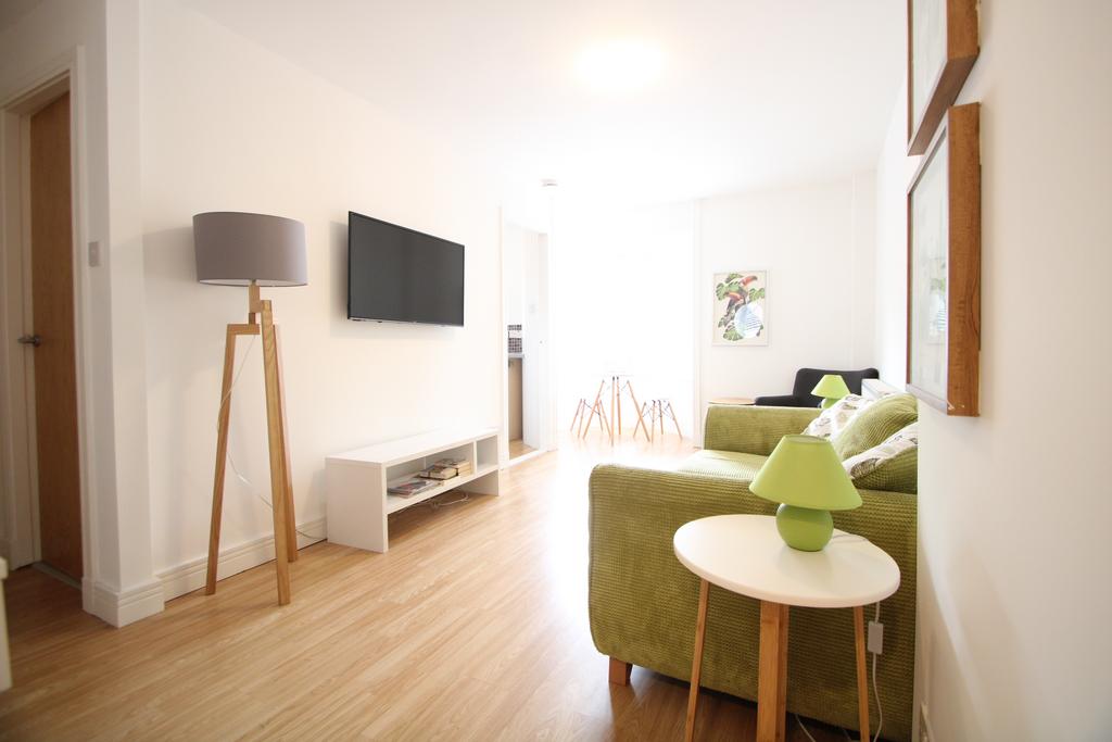 Apartment in Glasgow - View 3