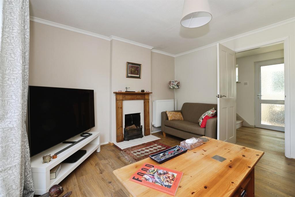 House in Marden, Beechingstoke - View 2