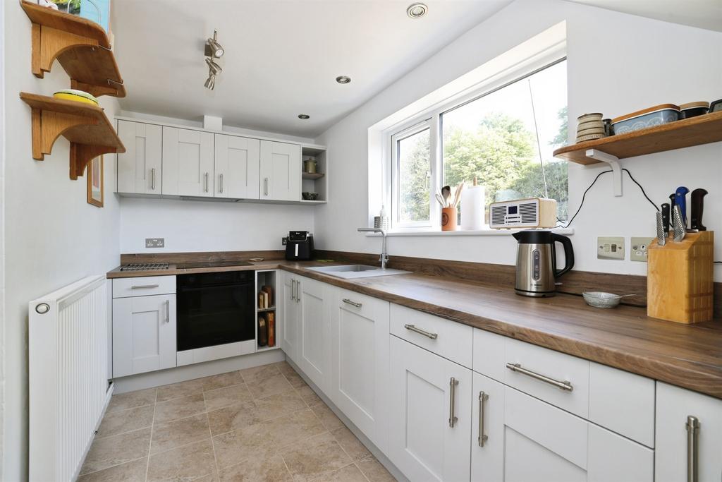 House in Marden, Beechingstoke - View 5