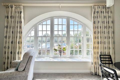 undefined, James Walk, Bexhill-on-Sea, TN40