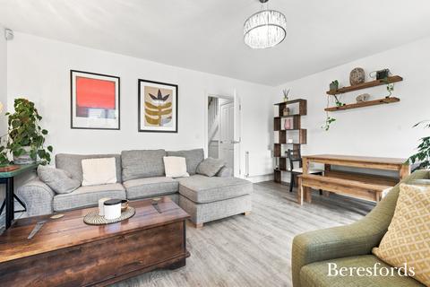 3 bedroom end of terrace house for sale, Coxtie Green Road, Pilgrims Hatch, CM14