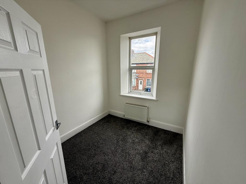 Apartment in Newcastle upon Tyne - View 5