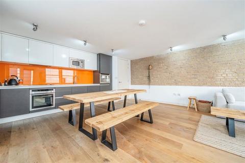 2 bedroom flat for sale, Middlesex Street, London E1