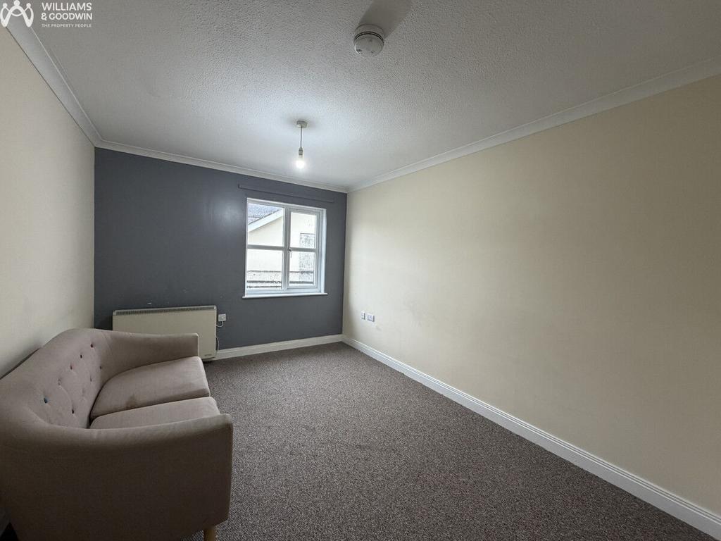 Apartment in Bangor, Gwynedd - View 3