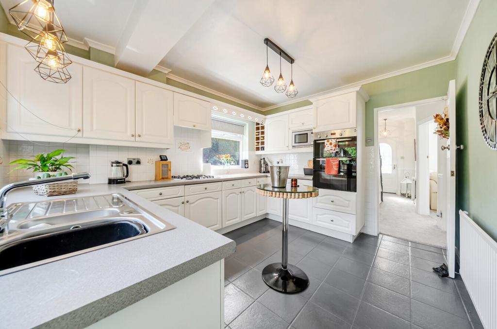 House in Tameside, Greater Manchester - View 3
