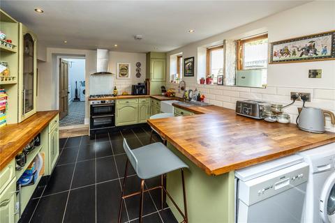 4 bedroom terraced house for sale, Ashes Lane, Huddersfield, West Yorkshire, HD4