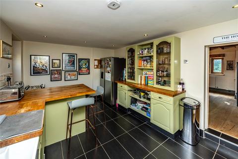 4 bedroom terraced house for sale, Ashes Lane, Huddersfield, West Yorkshire, HD4