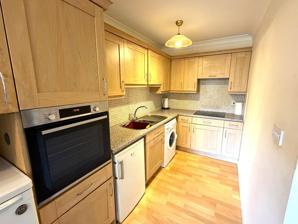 House in Kirklees, East Bierley - View 5