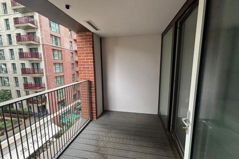 1 bedroom flat for sale, Apartment 404 Weymouth Building, 2 Deacon Street, Elephant & Castle, London, SE17 1GB