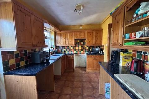 3 bedroom semi-detached house for sale, Fourth Avenue, Scampton, Lincoln