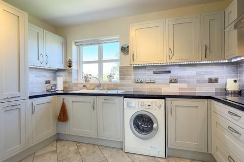 2 bedroom apartment for sale, Batten Court, Bristol BS37