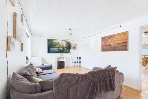 3 bedroom semi-detached house for sale, *Puttingthorpe Drive*Large Corner Plot*Ample Parking*3 Bedrooms*Close to Town*