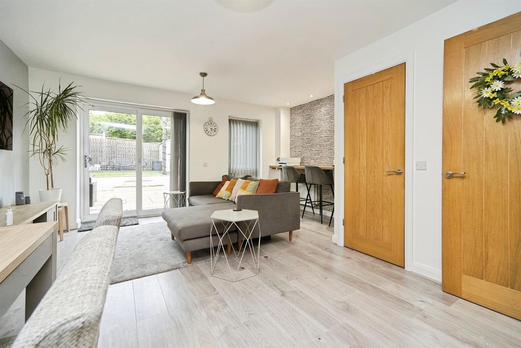House in Leeds - View 2
