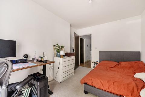 undefined, Commander Avenue, Colindale, London, NW9