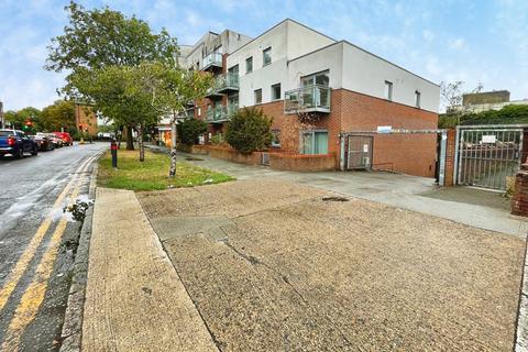 undefined, Kenton Road, Harrow HA3