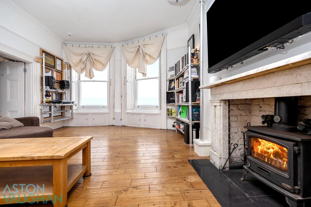 Apartment in East Sussex - More