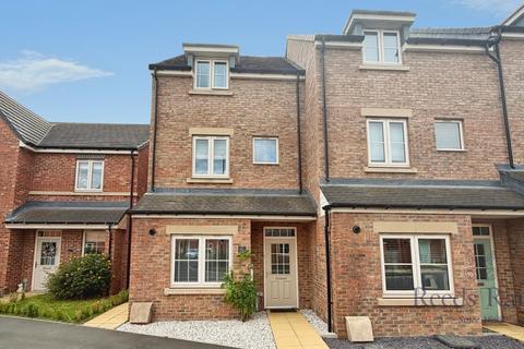 4 bedroom semi-detached house for sale, Whitworth Park Drive, Tyne and Wear DH4