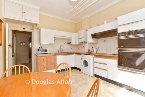 4 bedroom semi-detached house for sale, Monkhams Avenue, Woodford Green IG8