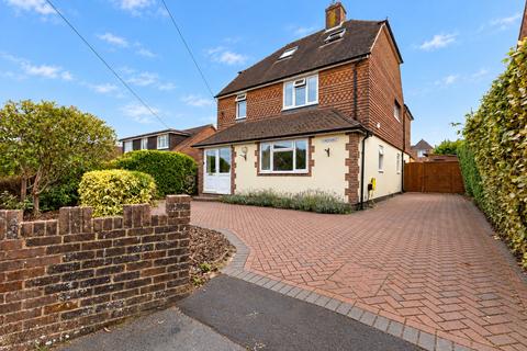 4 bedroom detached house for sale, Clovelly Road, Surrey GU26