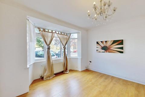 3 bedroom terraced house for sale, Kings Avenue, Greenford, UB6