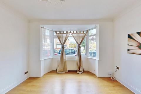 3 bedroom terraced house for sale, Kings Avenue, Greenford, UB6