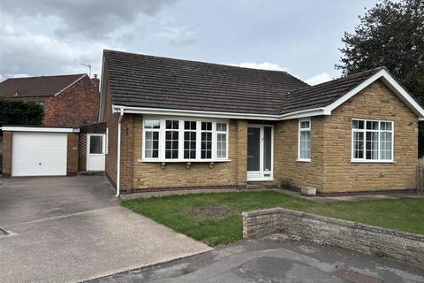 3 bedroom detached bungalow for sale, Waverley Close, Carlton