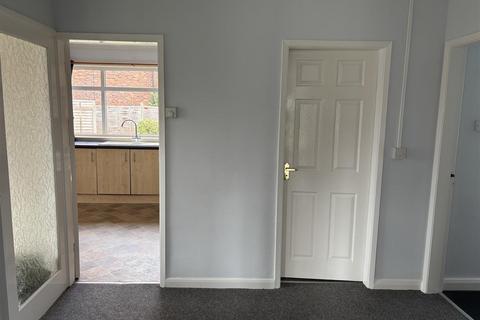 3 bedroom detached bungalow for sale, Waverley Close, Carlton