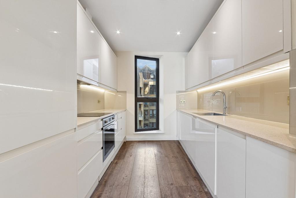 Apartment in London - View 3