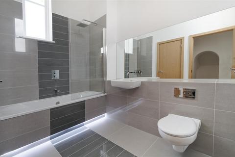2 bedroom apartment for sale, Preston Hall. Aylesford