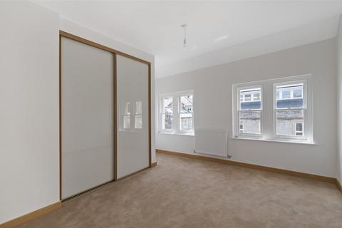 2 bedroom apartment for sale, Preston Hall. Aylesford