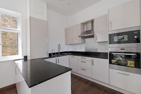 2 bedroom apartment for sale, Preston Hall. Aylesford